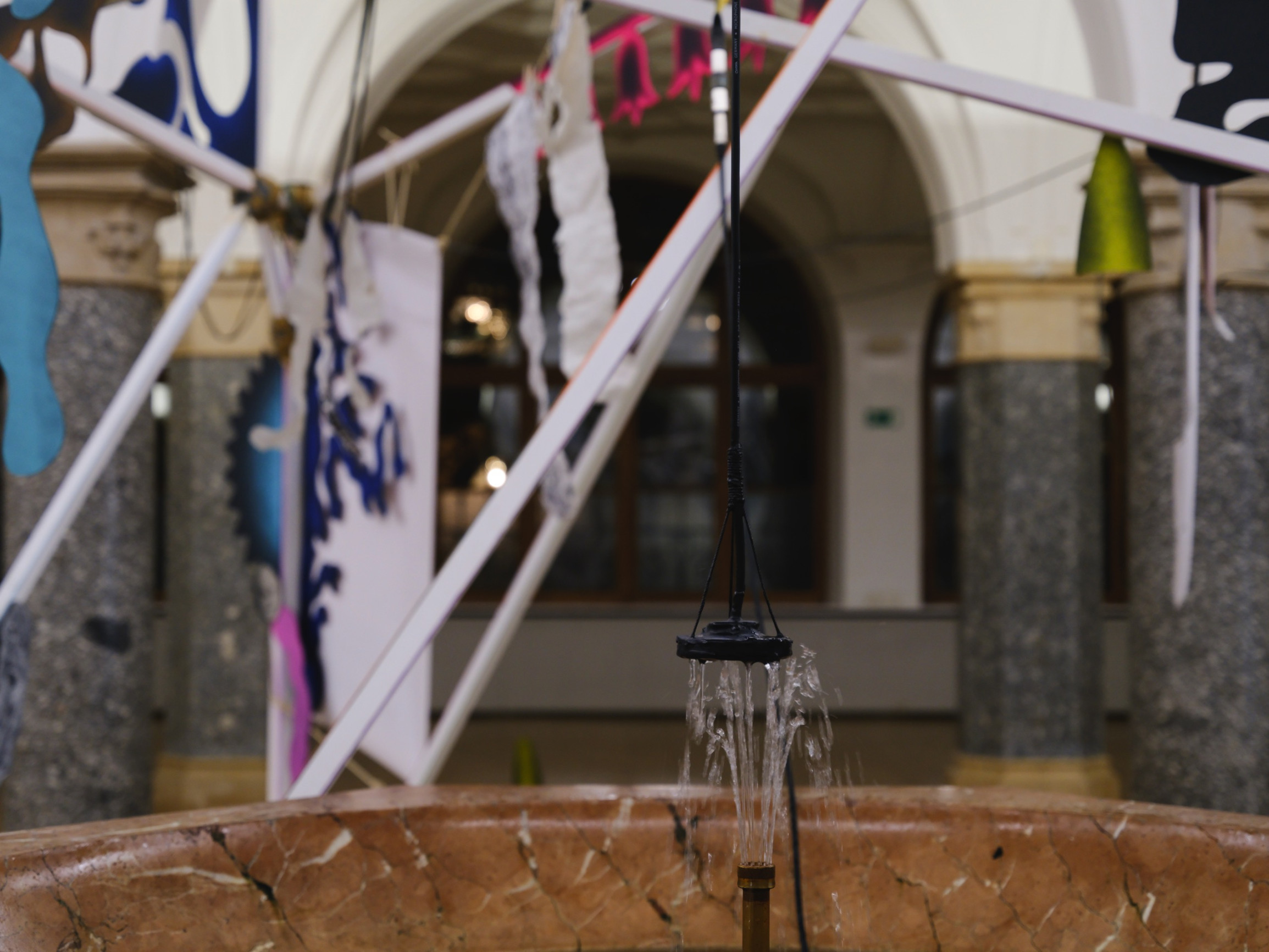 Rathaus Galerie München beauty and the truth daniel man 03 Joerg Koopmann