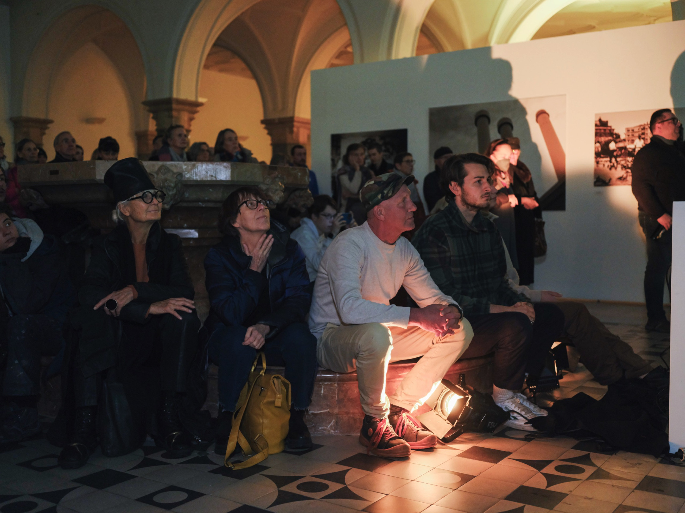 Rathaus Galerie München Europa Frank Eydner Reiter 07 Joerg Koopmann